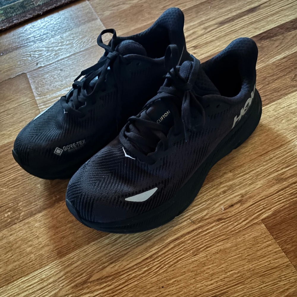 Hoka One One Clifton 9 Gore Tex